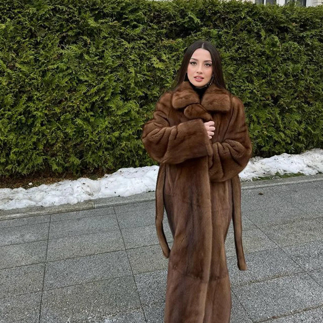 Naomi - Luxury Women's Genuine Mink Fur Coat